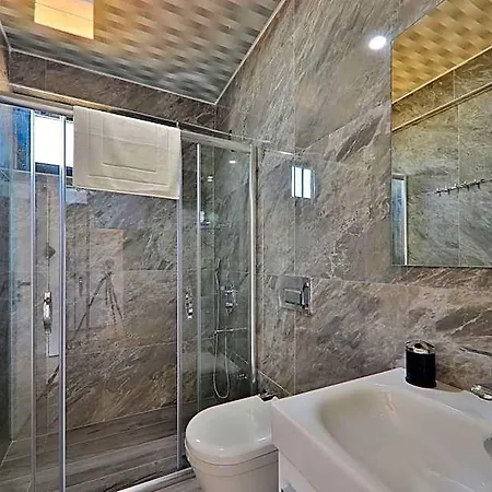 Hotel Charming With Private Pool In